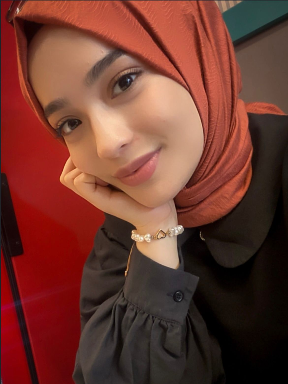 Yeşilova Otogar Escort Emel