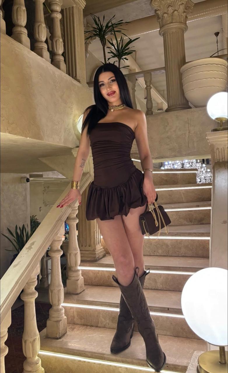 Celaller Şaşırtıcı Bayan Escort Nihal